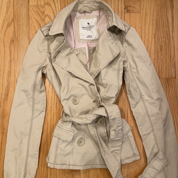 Abercrombie kids tan pea coat / trench coat - Picture 2 of 5